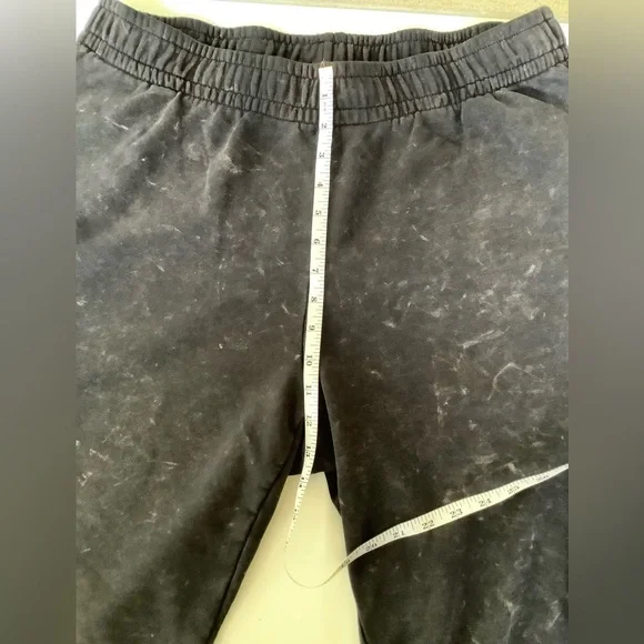 Wild Fable Black Cargo sweatpants - Picture 4 of 7